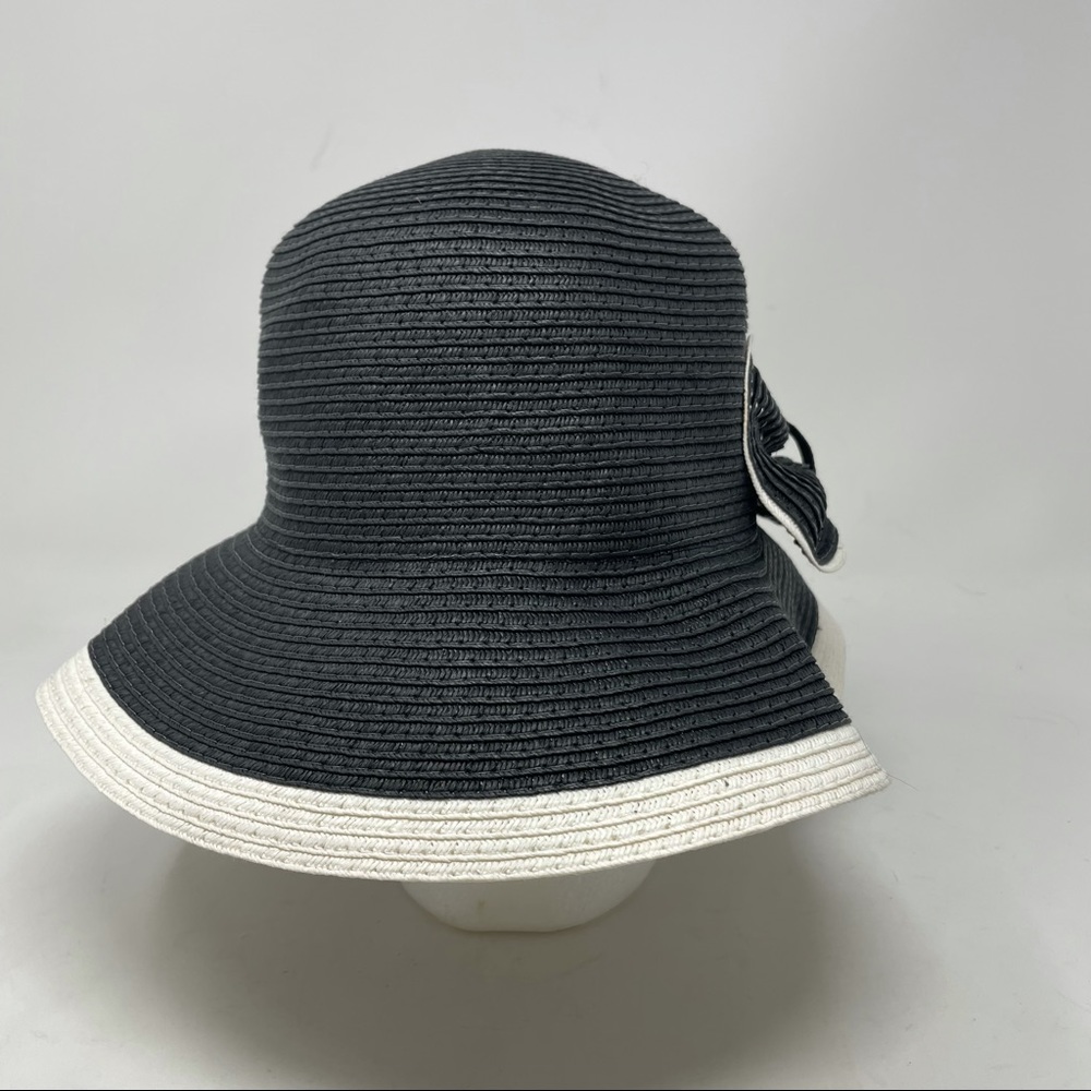 NWT MAGID Black and Off-White Paper Straw Bucket Hat with Bow